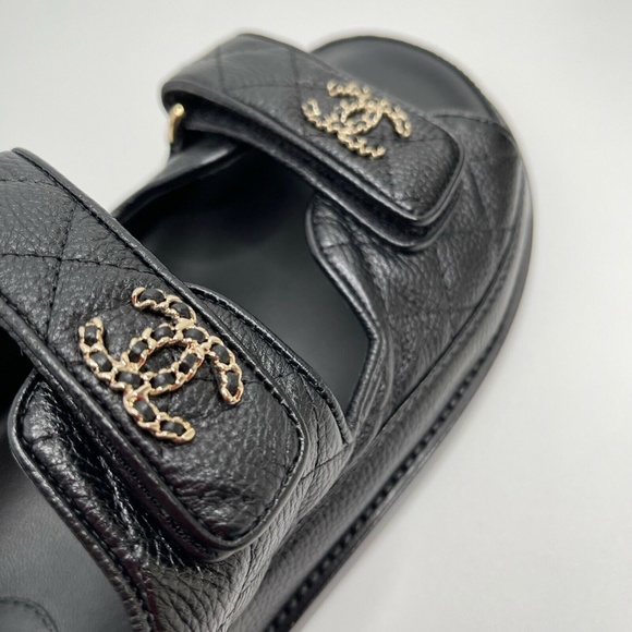 ❌❌ Chanel New 2022 Caviar Leather Quilted Chain CC Logo Slides Mules Dad Sandals - Picture 4 of 13